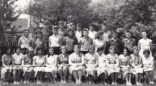 8. třída 1962 třídní učitelka paní Vyskočilová